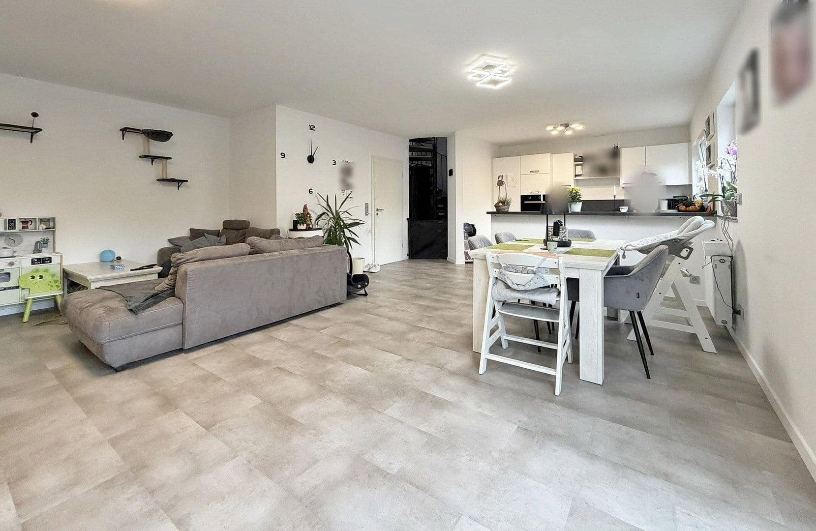 Predaj bytu 3-izbový 107 m², Riedstadt, Hesensko Predaj bytu 3-izbový 107 m², Riedstadt, Hesensko