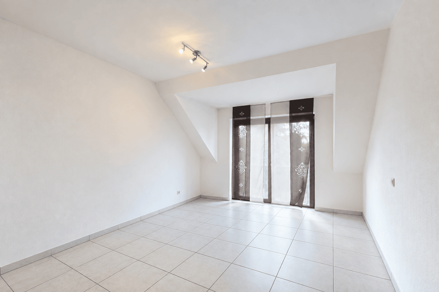 Predaj domu 266 m², pozemok 659 m², Duisburg, Severné Porýnie - Westfálsko Predaj domu 266 m², pozemok 659 m², Duisburg, Severné Porýnie - Westfálsko