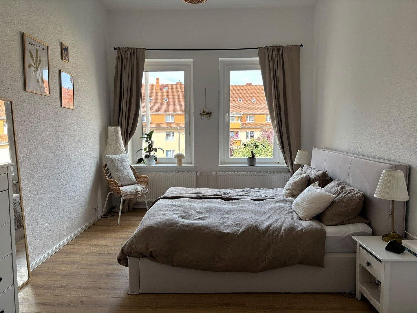 Prenájom bytu 4-izbový 103 m², Sedanstr.5, Hameln, Dolné Sasko Prenájom bytu 4-izbový 103 m², Sedanstr.5, Hameln, Dolné Sasko