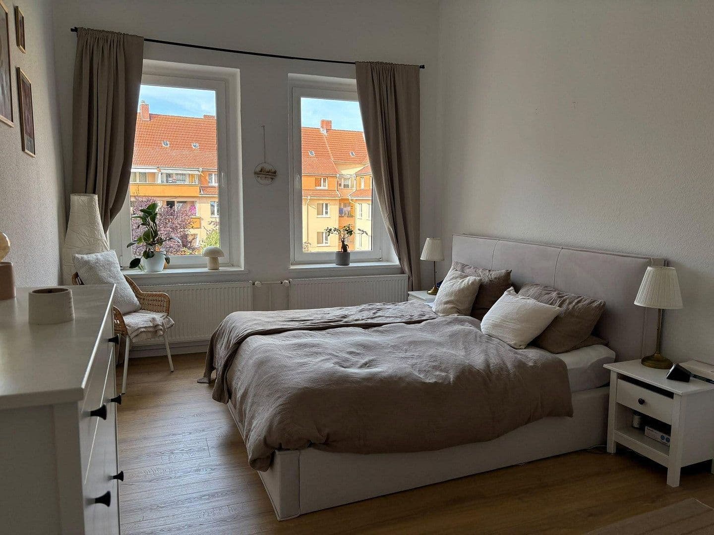 Prenájom bytu 4-izbový 103 m², Sedanstr.5, Hameln, Dolné Sasko Prenájom bytu 4-izbový 103 m², Sedanstr.5, Hameln, Dolné Sasko