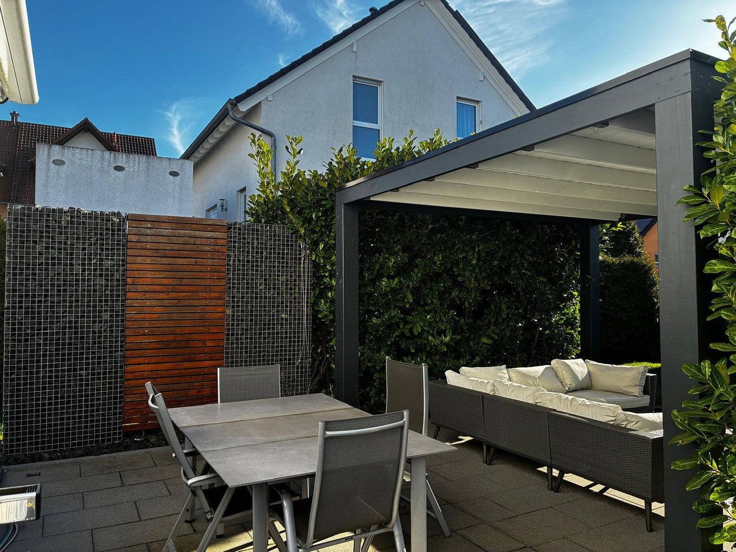 Predaj domu 160 m², pozemok 455 m², Neuenbürg, Bádensko-Wurttembersko Predaj domu 160 m², pozemok 455 m², Neuenbürg, Bádensko-Wurttembersko