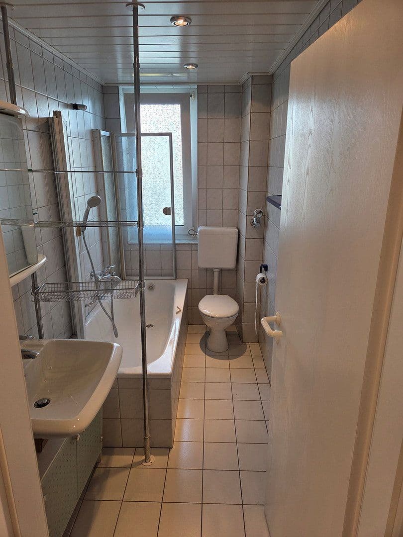 Prenájom bytu 2-izbový 68 m², Bielefeld, Severné Porýnie - Westfálsko Prenájom bytu 2-izbový 68 m², Bielefeld, Severné Porýnie - Westfálsko