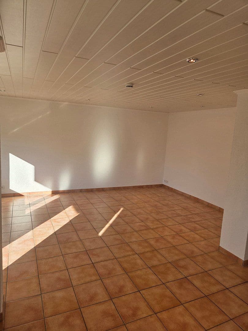 Prenájom bytu 2-izbový 68 m², Bielefeld, Severné Porýnie - Westfálsko Prenájom bytu 2-izbový 68 m², Bielefeld, Severné Porýnie - Westfálsko