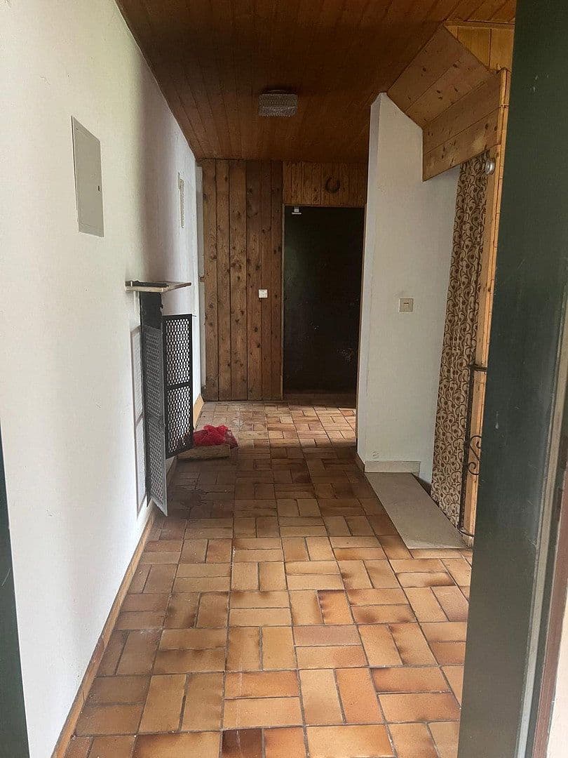 Predaj domu 141 m², pozemok 6.262 m², Aumühler Weg 3, Valley, Bavorsko Predaj domu 141 m², pozemok 6.262 m², Aumühler Weg 3, Valley, Bavorsko