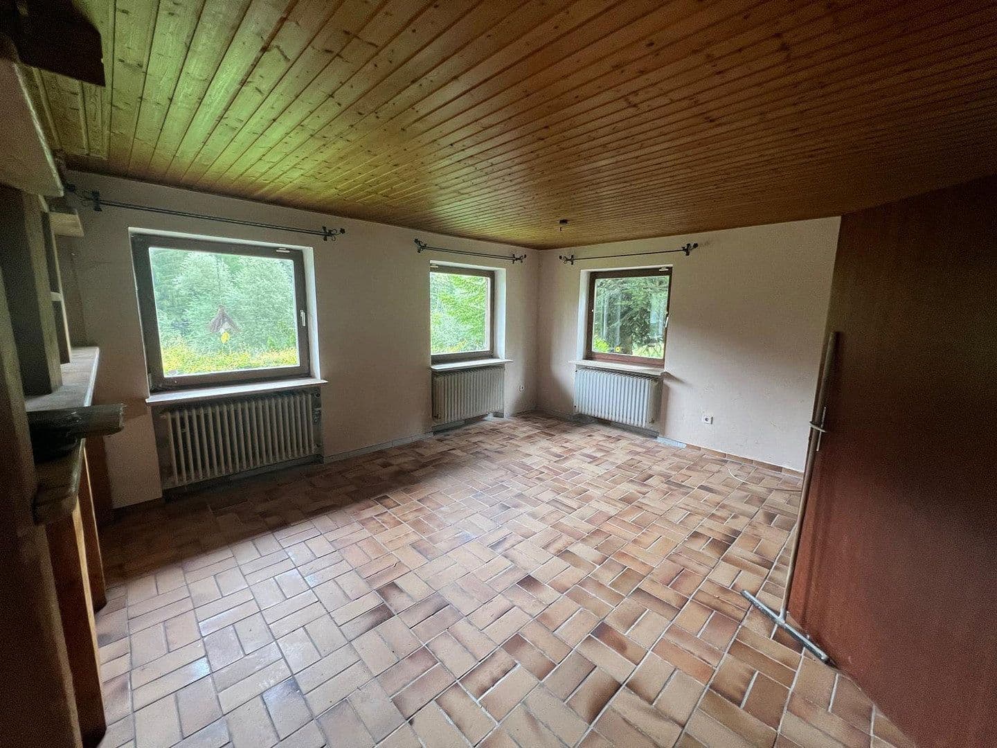 Predaj domu 141 m², pozemok 6.262 m², Aumühler Weg 3, Valley, Bavorsko Predaj domu 141 m², pozemok 6.262 m², Aumühler Weg 3, Valley, Bavorsko