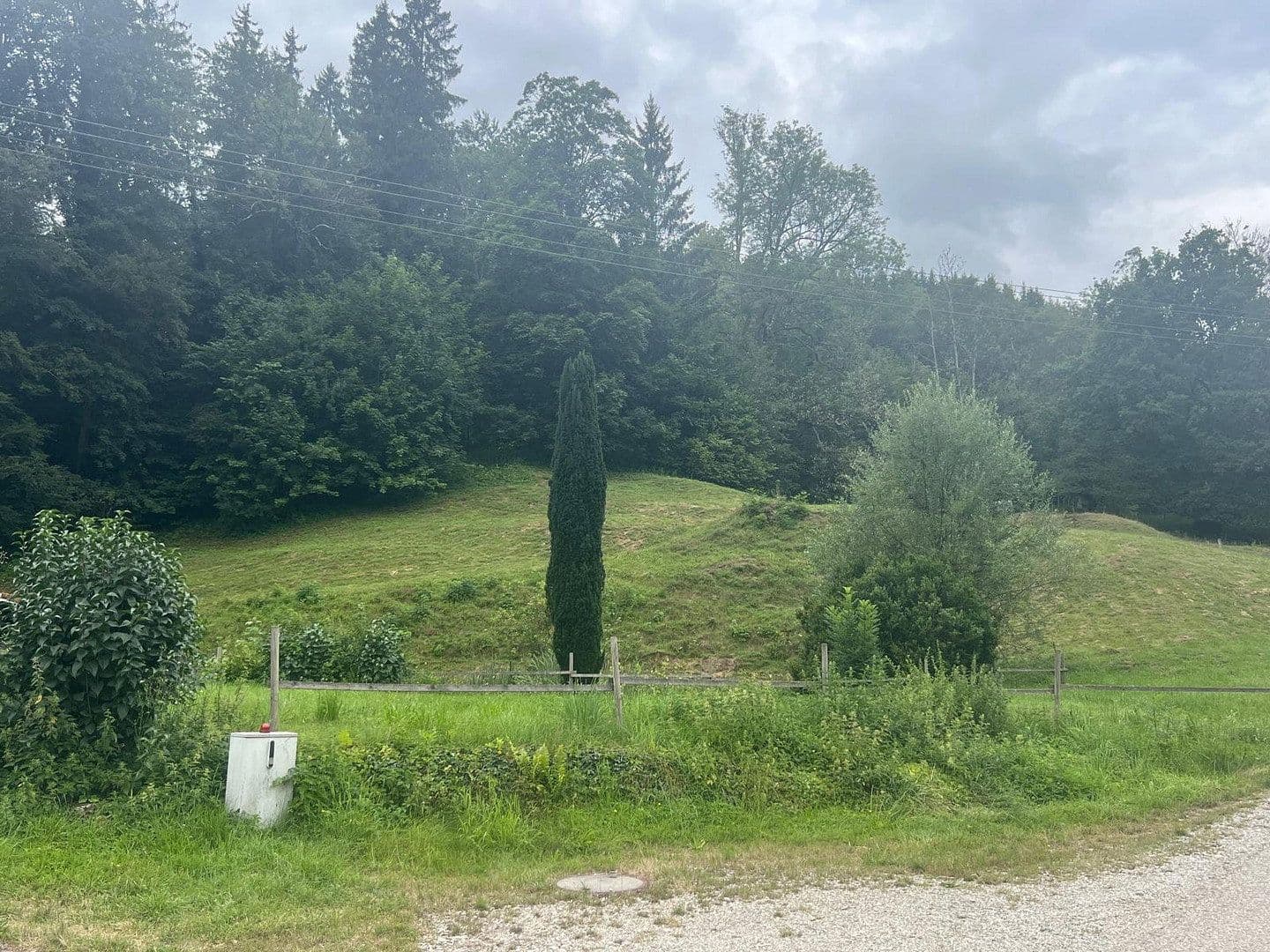 Predaj domu 141 m², pozemok 6.262 m², Aumühler Weg 3, Valley, Bavorsko Predaj domu 141 m², pozemok 6.262 m², Aumühler Weg 3, Valley, Bavorsko
