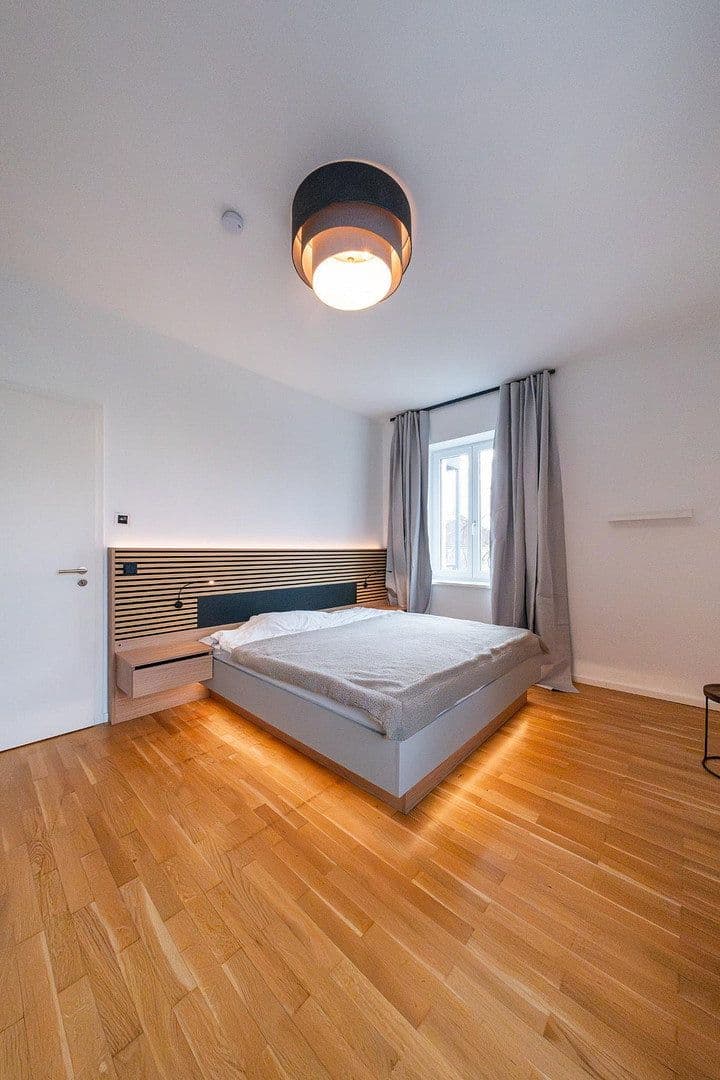 Predaj bytu 4-izbový 105 m², Sterndamm 66 E, Berlin-Johannisstal, Berlín Predaj bytu 4-izbový 105 m², Sterndamm 66 E, Berlin-Johannisstal, Berlín