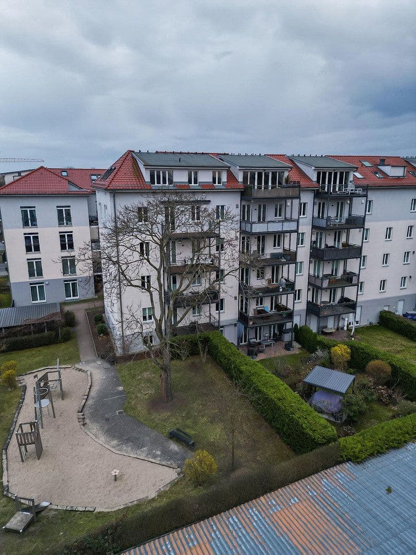 Predaj bytu 4-izbový 105 m², Sterndamm 66 E, Berlin-Johannisstal, Berlín Predaj bytu 4-izbový 105 m², Sterndamm 66 E, Berlin-Johannisstal, Berlín