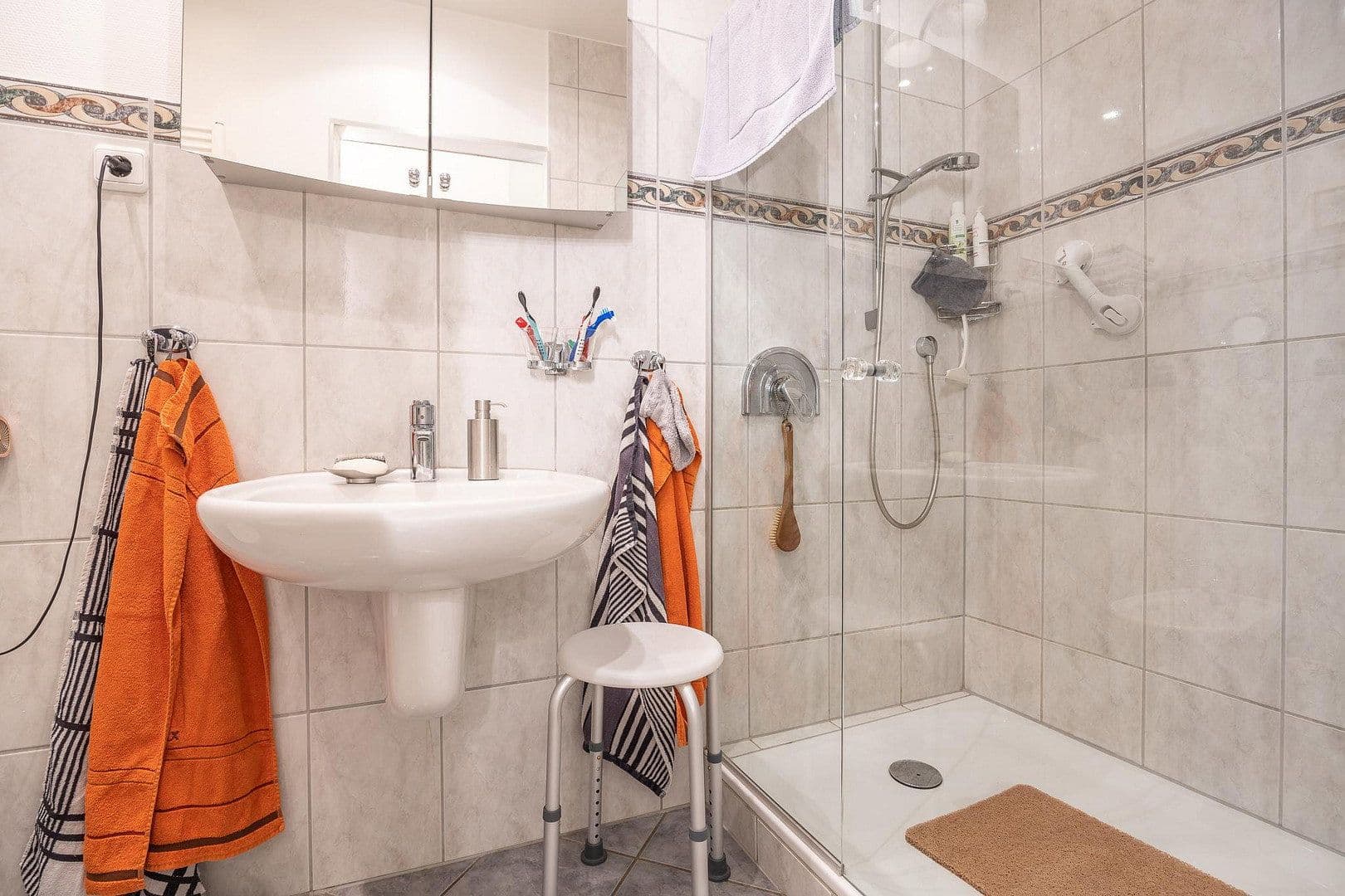 Prenájom bytu 2-izbový 95 m², Aachen, Severné Porýnie - Westfálsko Prenájom bytu 2-izbový 95 m², Aachen, Severné Porýnie - Westfálsko