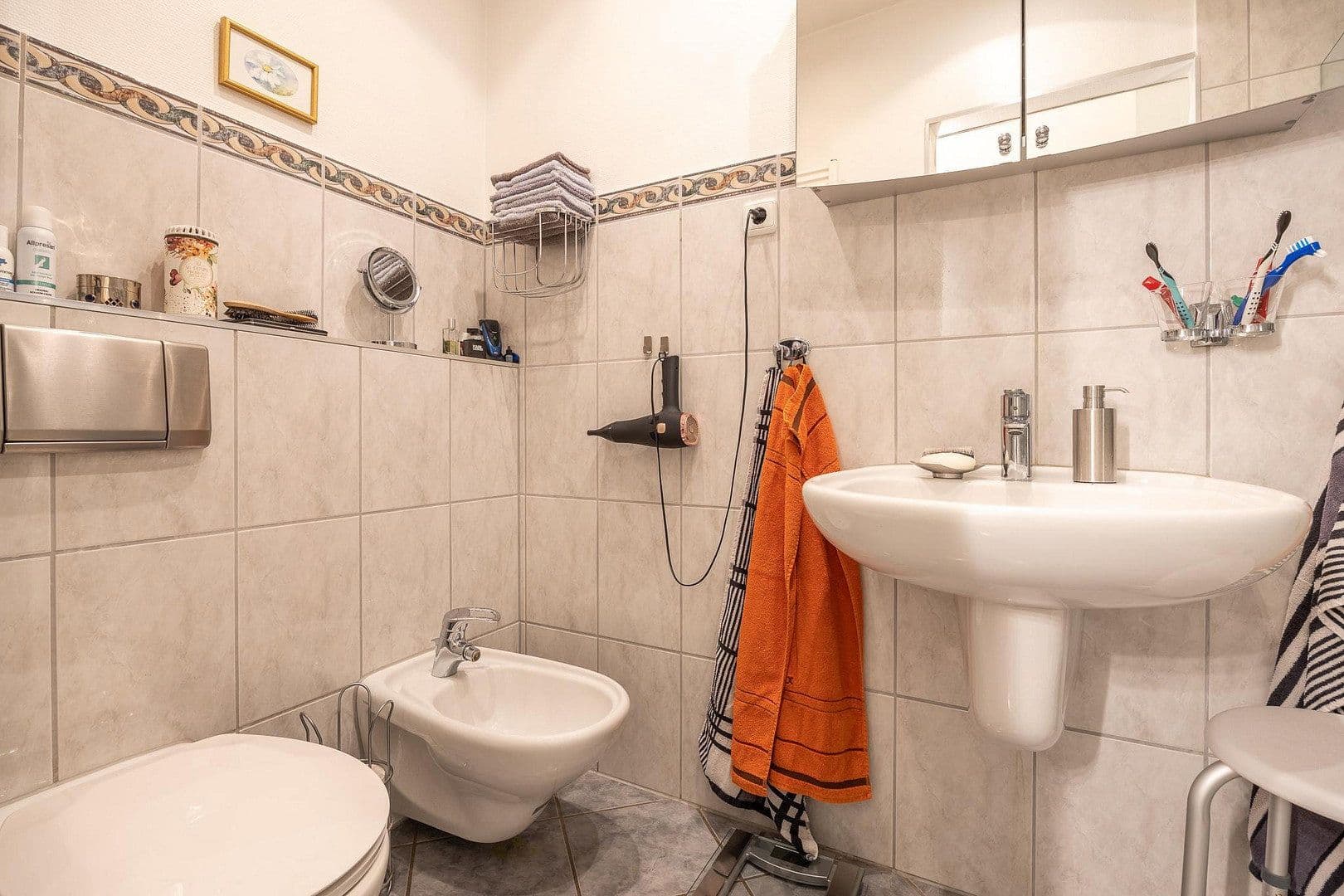 Prenájom bytu 2-izbový 95 m², Aachen, Severné Porýnie - Westfálsko Prenájom bytu 2-izbový 95 m², Aachen, Severné Porýnie - Westfálsko