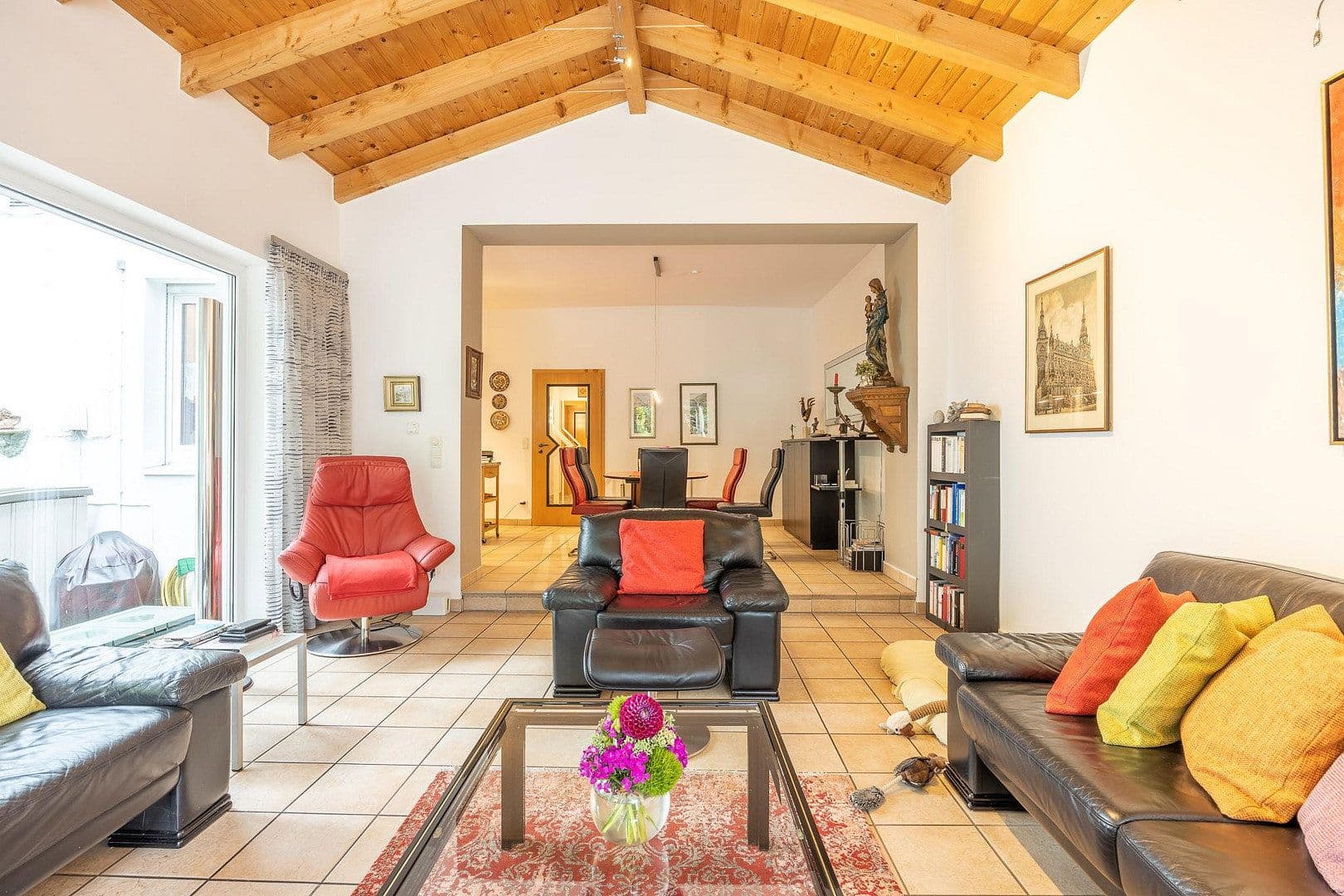 Prenájom bytu 2-izbový 95 m², Aachen, Severné Porýnie - Westfálsko Prenájom bytu 2-izbový 95 m², Aachen, Severné Porýnie - Westfálsko