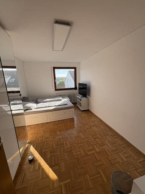 Prenájom bytu 4-izbový 104 m², Filderstadt, Bádensko-Wurttembersko Prenájom bytu 4-izbový 104 m², Filderstadt, Bádensko-Wurttembersko