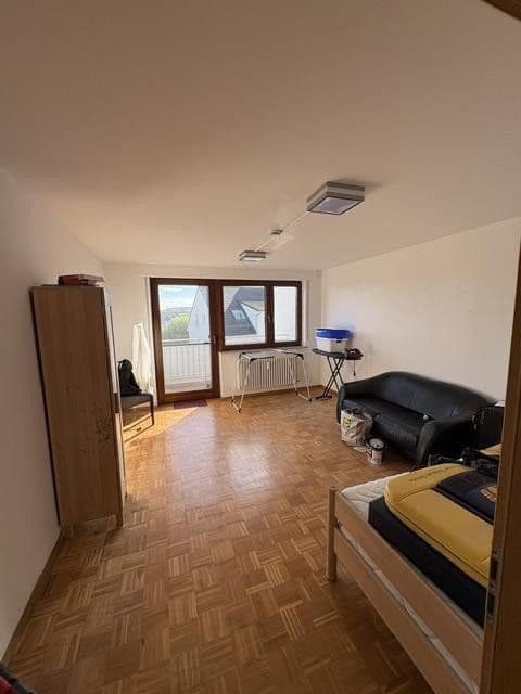 Prenájom bytu 4-izbový 104 m², Filderstadt, Bádensko-Wurttembersko Prenájom bytu 4-izbový 104 m², Filderstadt, Bádensko-Wurttembersko