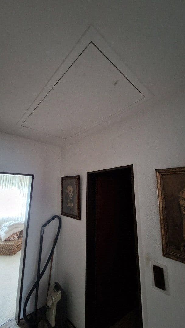 Prenájom domu 120 m², pozemok 200 m², Düsseldorf, Severné Porýnie - Westfálsko Prenájom domu 120 m², pozemok 200 m², Düsseldorf, Severné Porýnie - Westfálsko