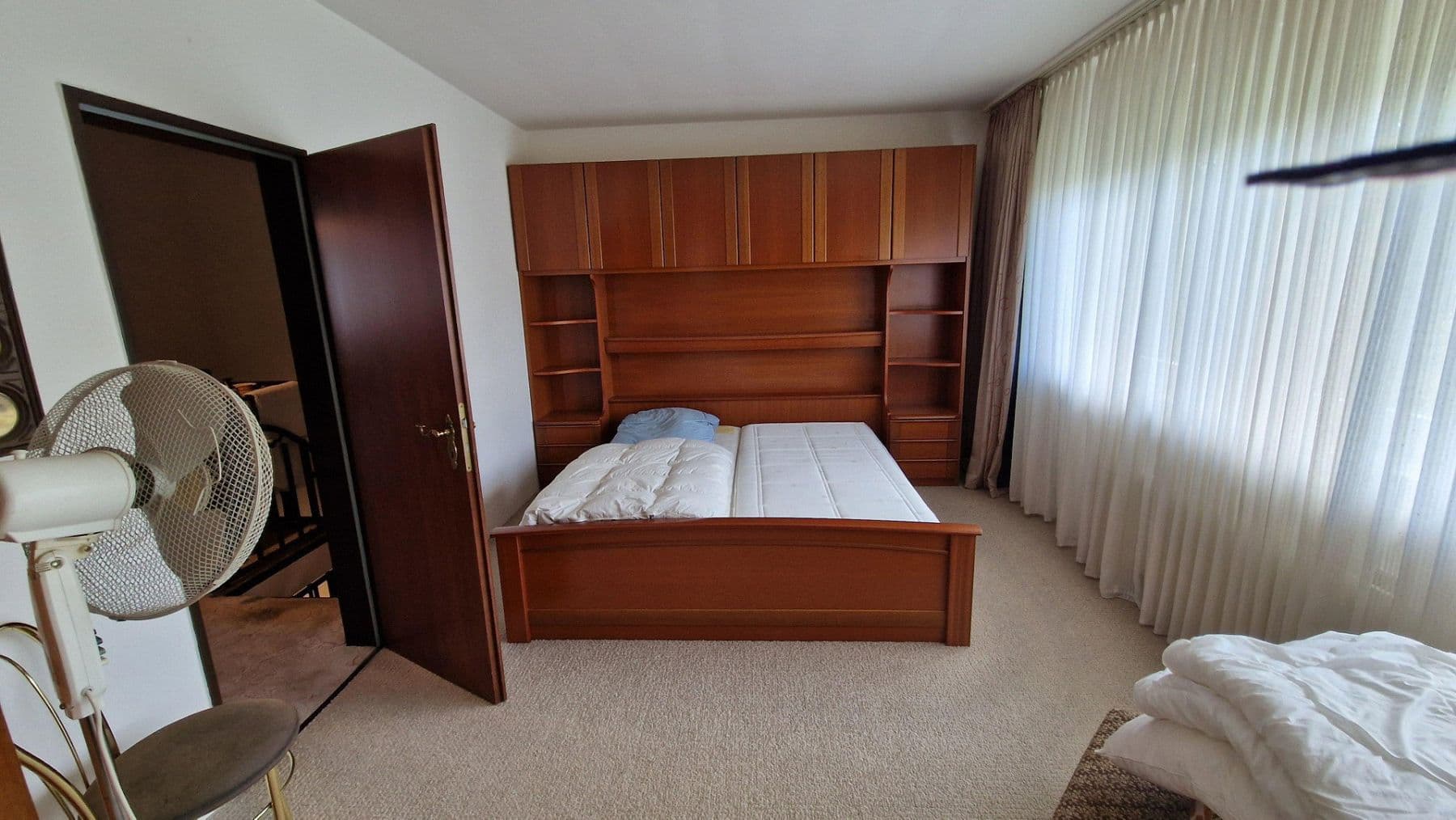 Prenájom domu 120 m², pozemok 200 m², Düsseldorf, Severné Porýnie - Westfálsko Prenájom domu 120 m², pozemok 200 m², Düsseldorf, Severné Porýnie - Westfálsko