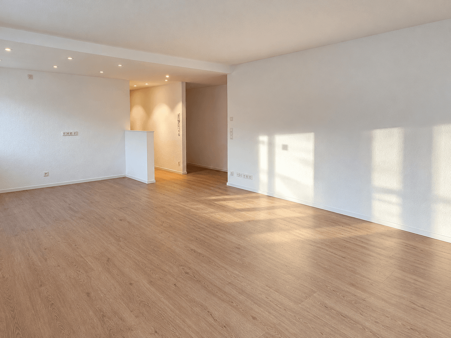 Prenájom bytu 2-izbový 57 m², Göttingen, Dolné Sasko Prenájom bytu 2-izbový 57 m², Göttingen, Dolné Sasko