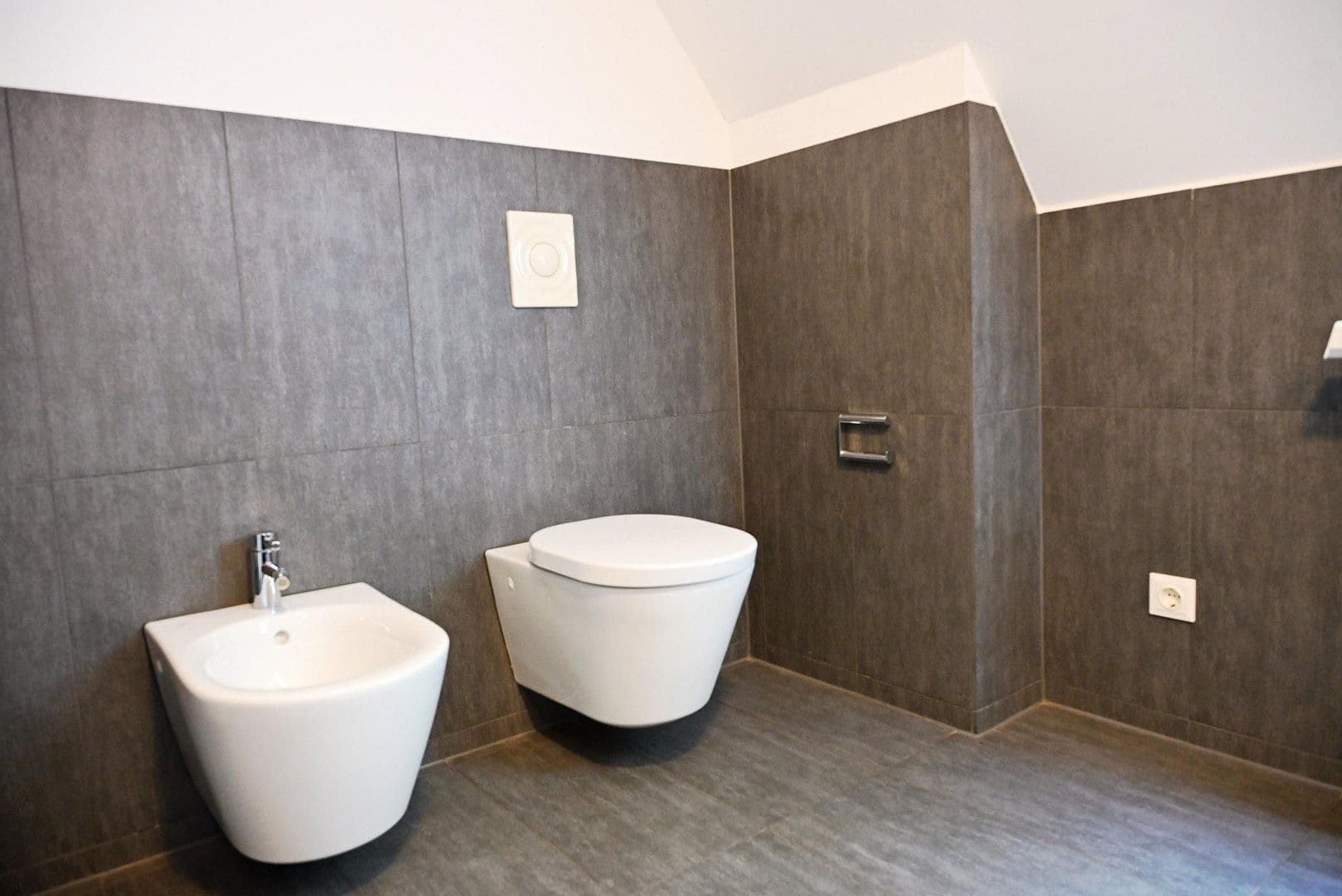Predaj domu 390 m², pozemok 1.000 m², Weimar, Durínsko Predaj domu 390 m², pozemok 1.000 m², Weimar, Durínsko