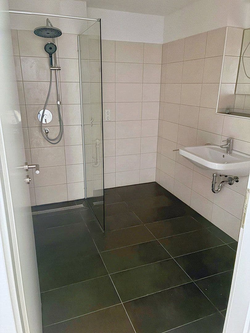 Prenájom bytu 3-izbový 85 m², Nordbergstrasse 25, Heilbronn, Bádensko-Wurttembersko Prenájom bytu 3-izbový 85 m², Nordbergstrasse 25, Heilbronn, Bádensko-Wurttembersko
