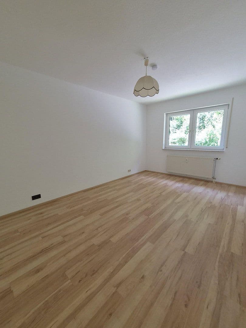 Prenájom bytu 2-izbový 75 m², Bad Soden-Salmünster, Hesensko Prenájom bytu 2-izbový 75 m², Bad Soden-Salmünster, Hesensko