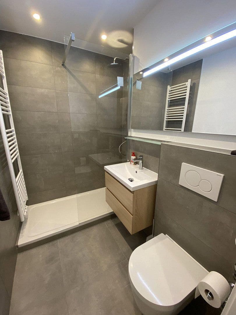 Prenájom bytu 1-izbový 35 m², Mittlelerer Hasenpfad, Frankfurt am Main, Hesensko Prenájom bytu 1-izbový 35 m², Mittlelerer Hasenpfad, Frankfurt am Main, Hesensko