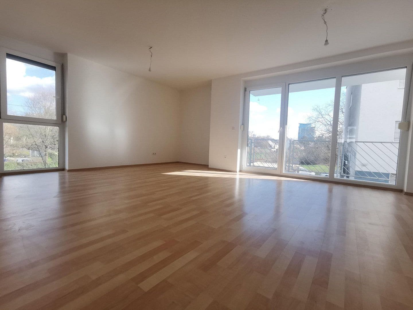 Prenájom bytu 3-izbový 92 m², Heidelberg, Bádensko-Wurttembersko Prenájom bytu 3-izbový 92 m², Heidelberg, Bádensko-Wurttembersko