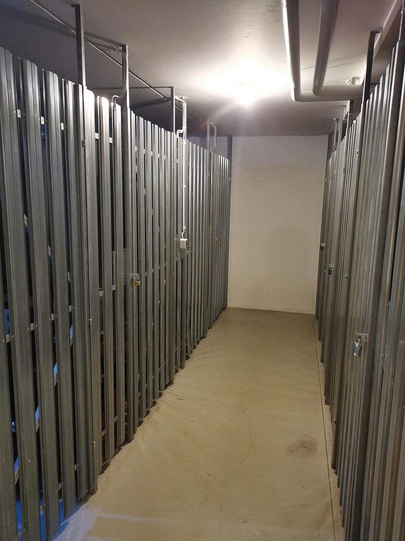 Prenájom bytu 3-izbový 92 m², Heidelberg, Bádensko-Wurttembersko Prenájom bytu 3-izbový 92 m², Heidelberg, Bádensko-Wurttembersko