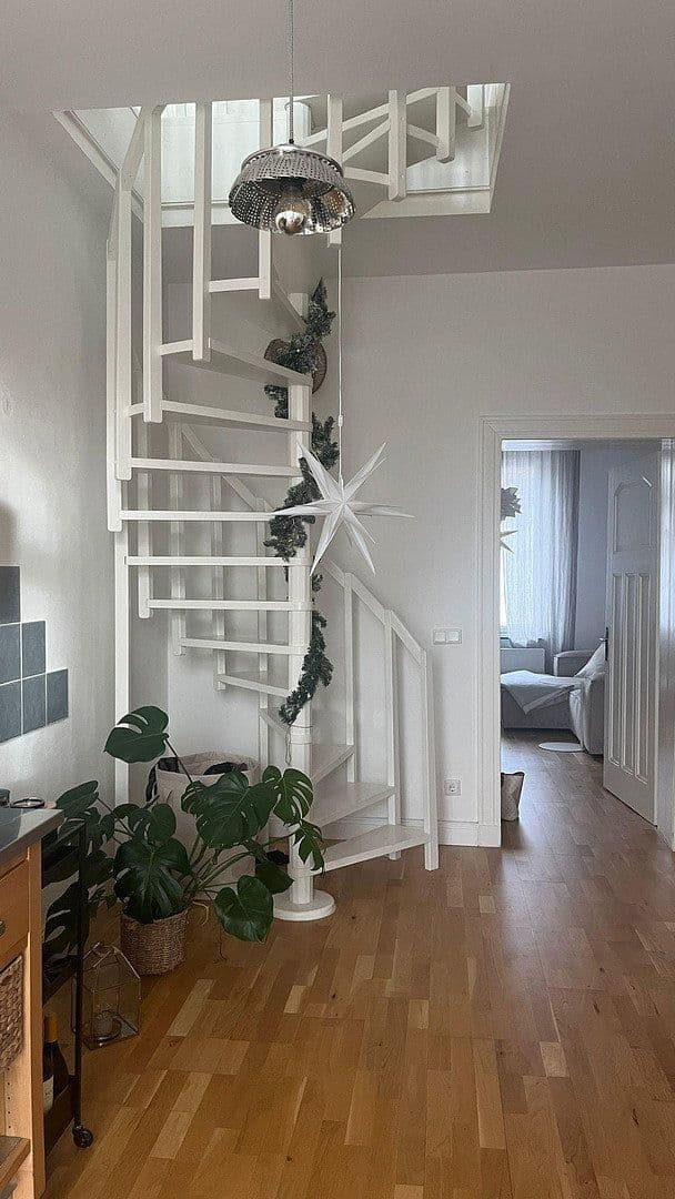 Prenájom bytu 2-izbový 60 m², Liliencronstr. 7, Düsseldorf, Severné Porýnie - Westfálsko Prenájom bytu 2-izbový 60 m², Liliencronstr. 7, Düsseldorf, Severné Porýnie - Westfálsko