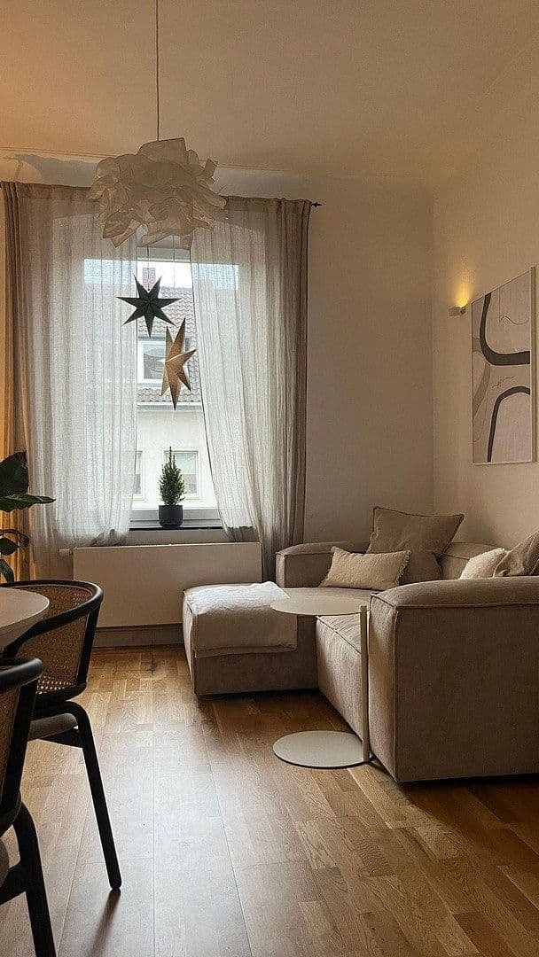 Prenájom bytu 2-izbový 60 m², Liliencronstr. 7, Düsseldorf, Severné Porýnie - Westfálsko Prenájom bytu 2-izbový 60 m², Liliencronstr. 7, Düsseldorf, Severné Porýnie - Westfálsko