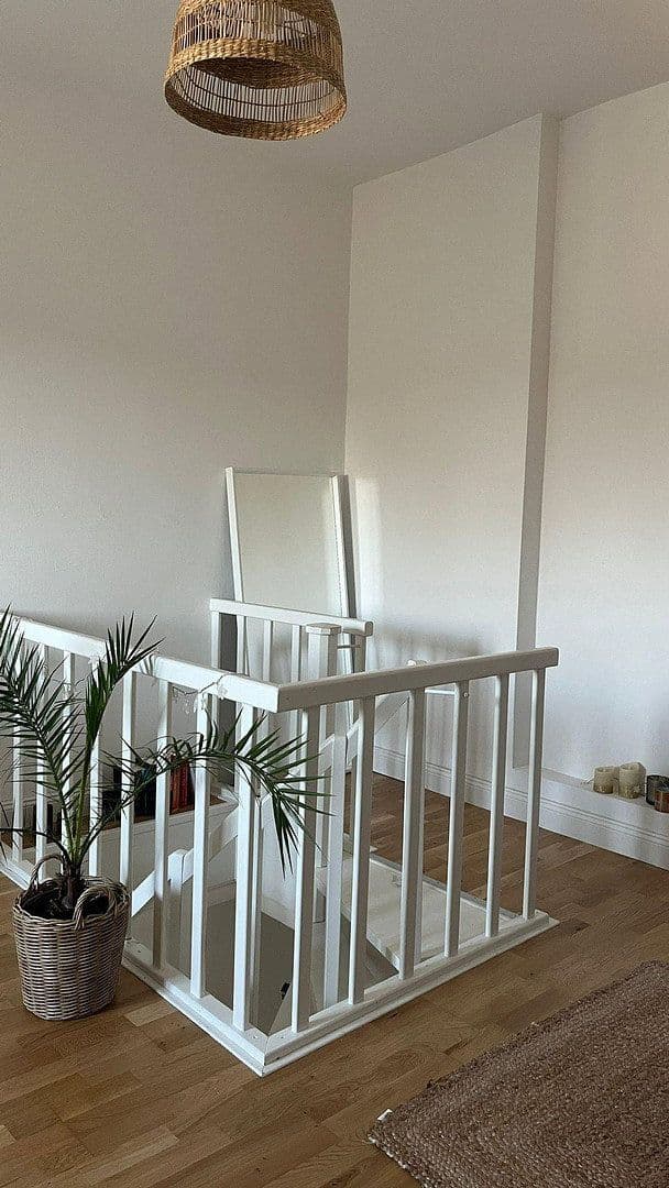 Prenájom bytu 2-izbový 60 m², Liliencronstr. 7, Düsseldorf, Severné Porýnie - Westfálsko Prenájom bytu 2-izbový 60 m², Liliencronstr. 7, Düsseldorf, Severné Porýnie - Westfálsko