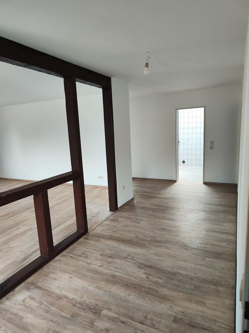 Prenájom bytu 2-izbový 90 m², Lauenburg/Elbe, Šlezvicko-Holštajnsko Prenájom bytu 2-izbový 90 m², Lauenburg/Elbe, Šlezvicko-Holštajnsko