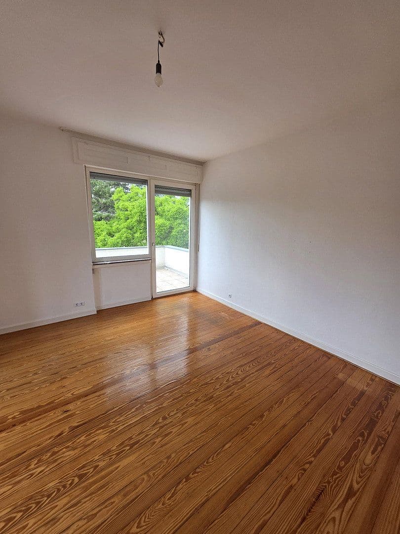 Prenájom bytu 2-izbový 70 m², Bahnhofstraße 31, Bonn, Severné Porýnie - Westfálsko Prenájom bytu 2-izbový 70 m², Bahnhofstraße 31, Bonn, Severné Porýnie - Westfálsko