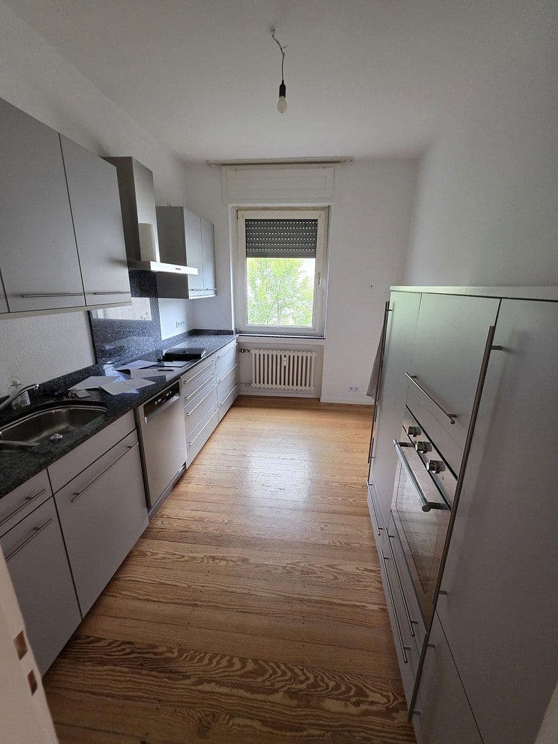 Prenájom bytu 2-izbový 70 m², Bahnhofstraße 31, Bonn, Severné Porýnie - Westfálsko Prenájom bytu 2-izbový 70 m², Bahnhofstraße 31, Bonn, Severné Porýnie - Westfálsko