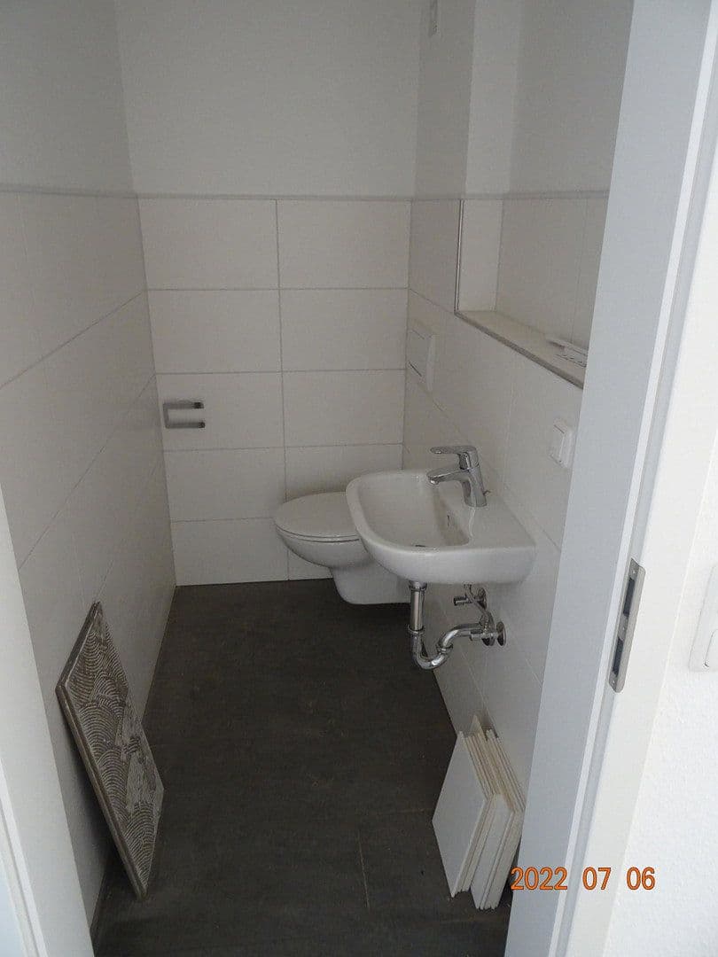Prenájom bytu 4-izbový 90 m², Fliederweg 24, Zellingen, Bavorsko Prenájom bytu 4-izbový 90 m², Fliederweg 24, Zellingen, Bavorsko