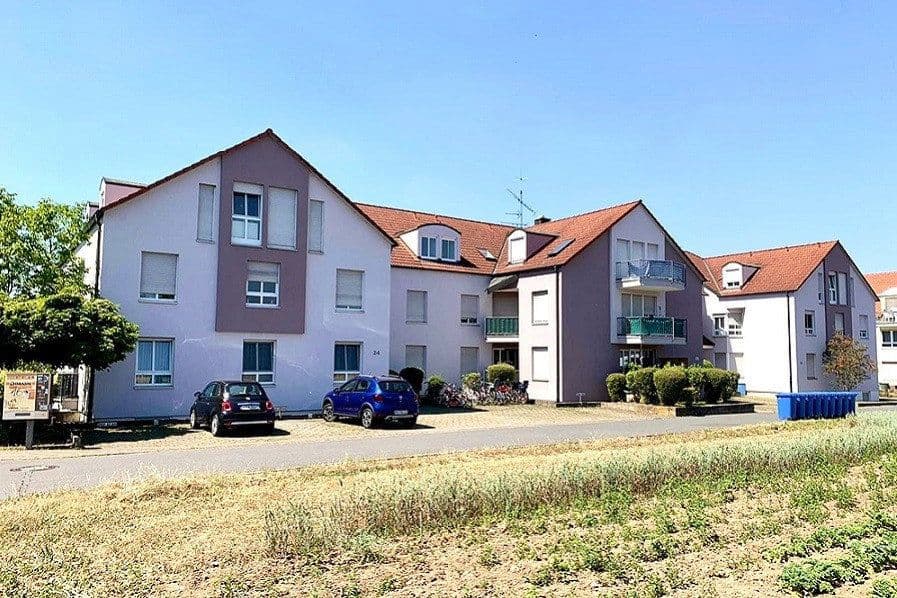 Prenájom bytu 4-izbový 90 m², Fliederweg 24, Zellingen, Bavorsko Prenájom bytu 4-izbový 90 m², Fliederweg 24, Zellingen, Bavorsko