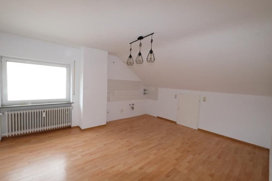 Prenájom bytu 3-izbový 100 m², Rodalben, Porýnie-Falcko Prenájom bytu 3-izbový 100 m², Rodalben, Porýnie-Falcko
