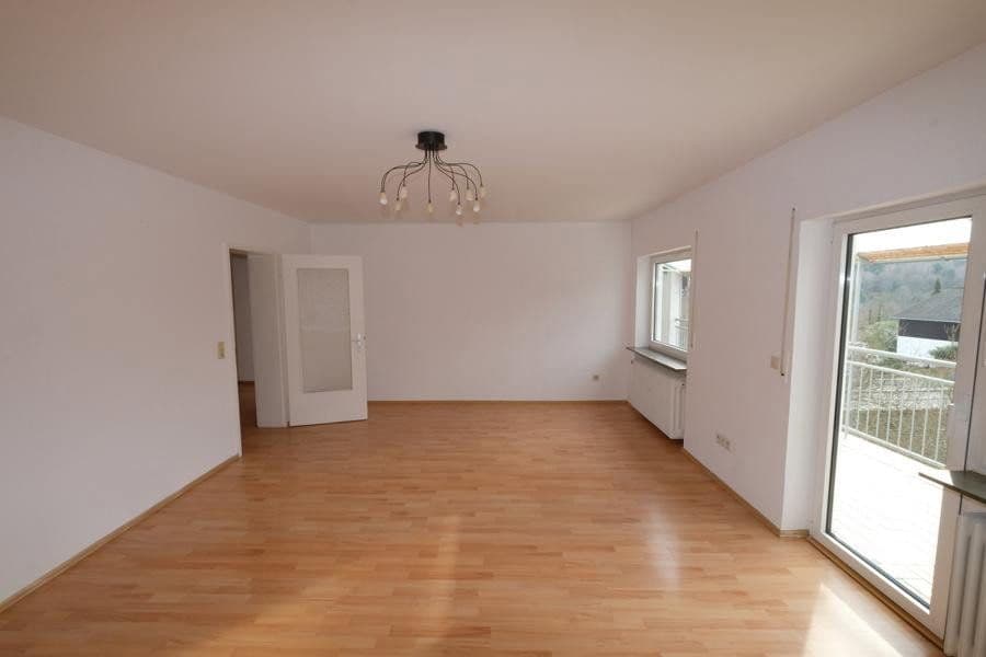 Prenájom bytu 3-izbový 100 m², Rodalben, Porýnie-Falcko Prenájom bytu 3-izbový 100 m², Rodalben, Porýnie-Falcko