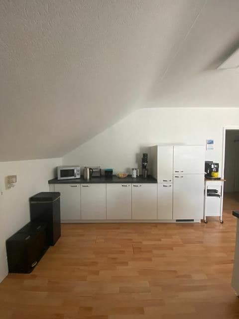 Prenájom bytu 3-izbový 100 m², Rodalben, Porýnie-Falcko Prenájom bytu 3-izbový 100 m², Rodalben, Porýnie-Falcko