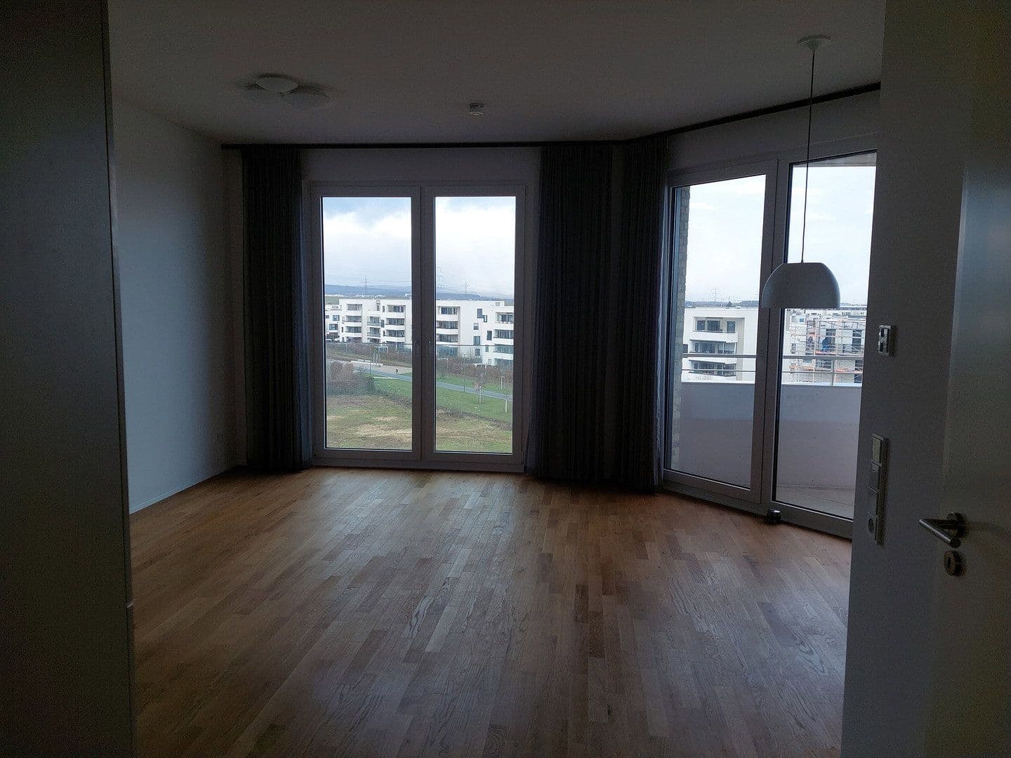 Prenájom bytu 3-izbový 76 m², Ella-Bergmann-Michel-Strasse 1, Frankfurt am Main, Hesensko Prenájom bytu 3-izbový 76 m², Ella-Bergmann-Michel-Strasse 1, Frankfurt am Main, Hesensko