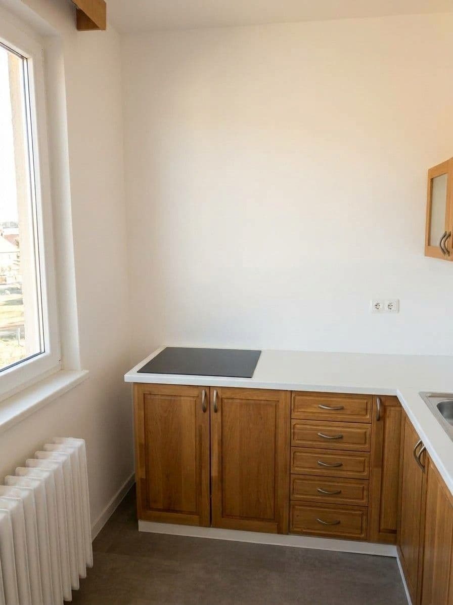Prenájom bytu 2-izbový 60 m², Velehradská, Kroměříž, Zlínský kraj Prenájom bytu 2-izbový 60 m², Velehradská, Kroměříž, Zlínský kraj