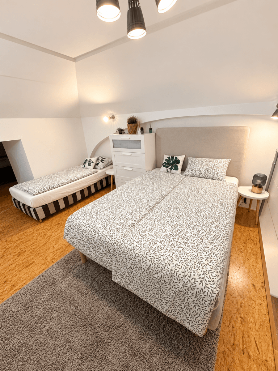 Prenájom bytu 75 m², Na Valentince, Praha, Praha Prenájom bytu 75 m², Na Valentince, Praha, Praha