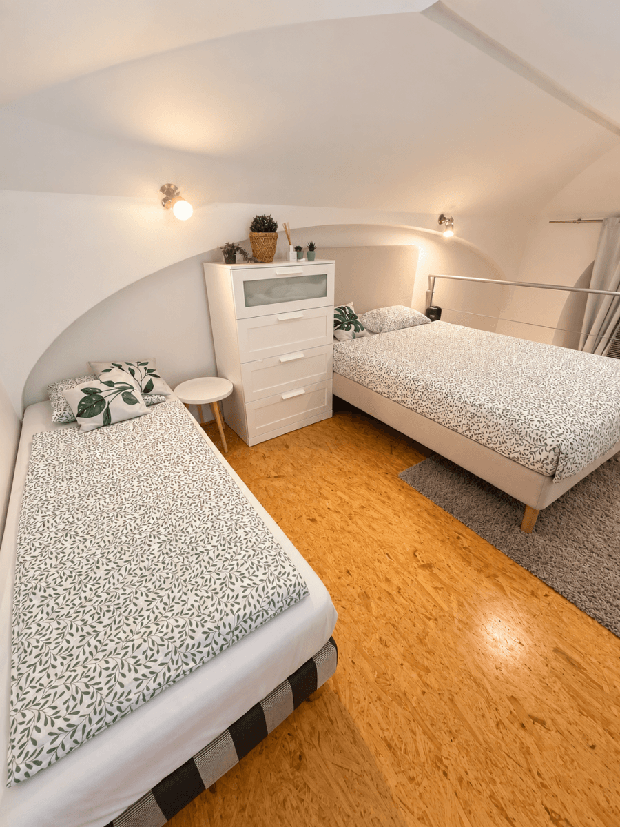 Prenájom bytu 75 m², Na Valentince, Praha, Praha Prenájom bytu 75 m², Na Valentince, Praha, Praha