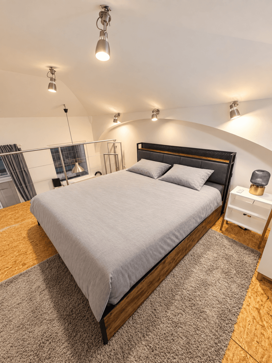 Prenájom bytu 75 m², Na Valentince, Praha, Praha Prenájom bytu 75 m², Na Valentince, Praha, Praha