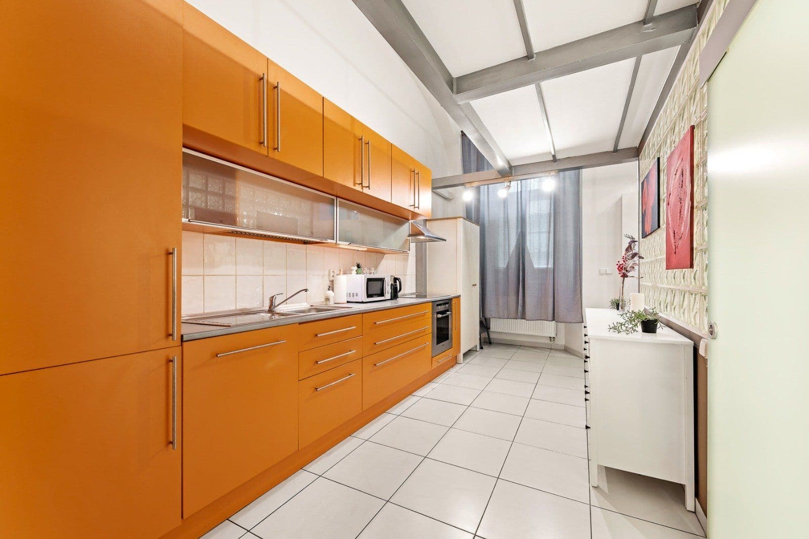 Prenájom bytu 75 m², Na Valentince, Praha, Praha Prenájom bytu 75 m², Na Valentince, Praha, Praha