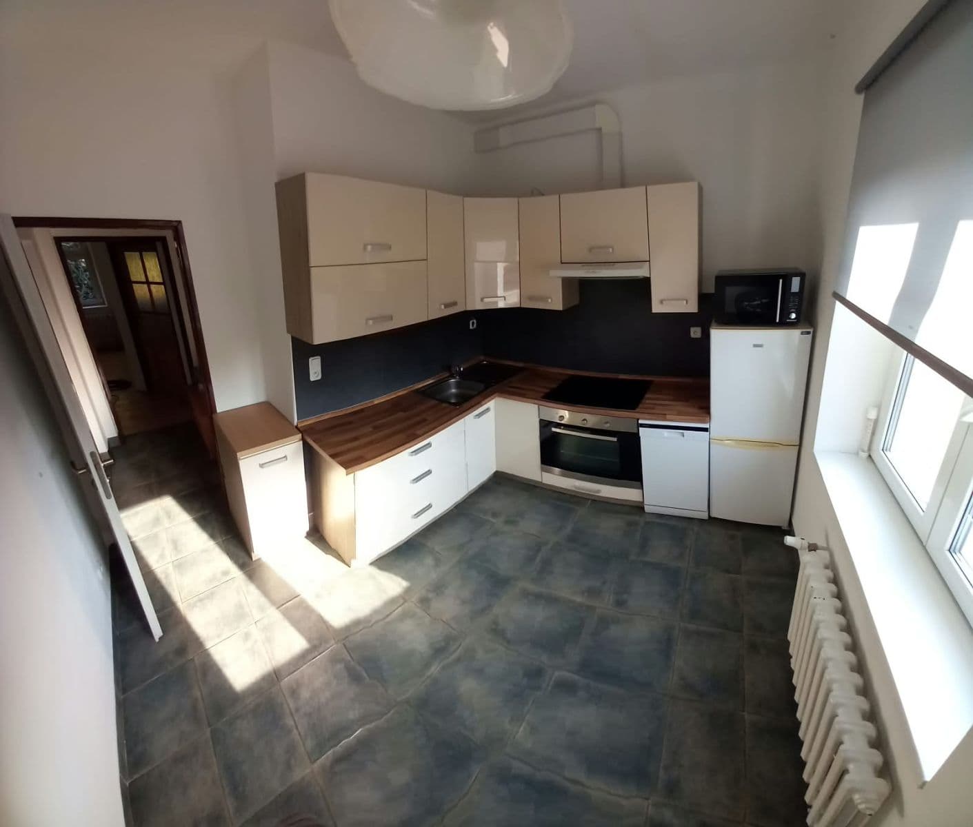 Prenájom bytu 2-izbový 36 m², Husovo náměstí, Praha, Praha Prenájom bytu 2-izbový 36 m², Husovo náměstí, Praha, Praha