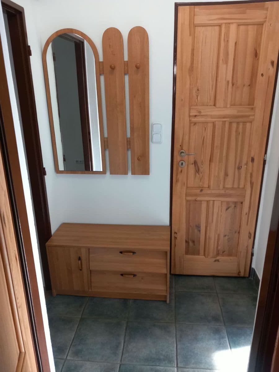Prenájom bytu 2-izbový 36 m², Husovo náměstí, Praha, Praha Prenájom bytu 2-izbový 36 m², Husovo náměstí, Praha, Praha