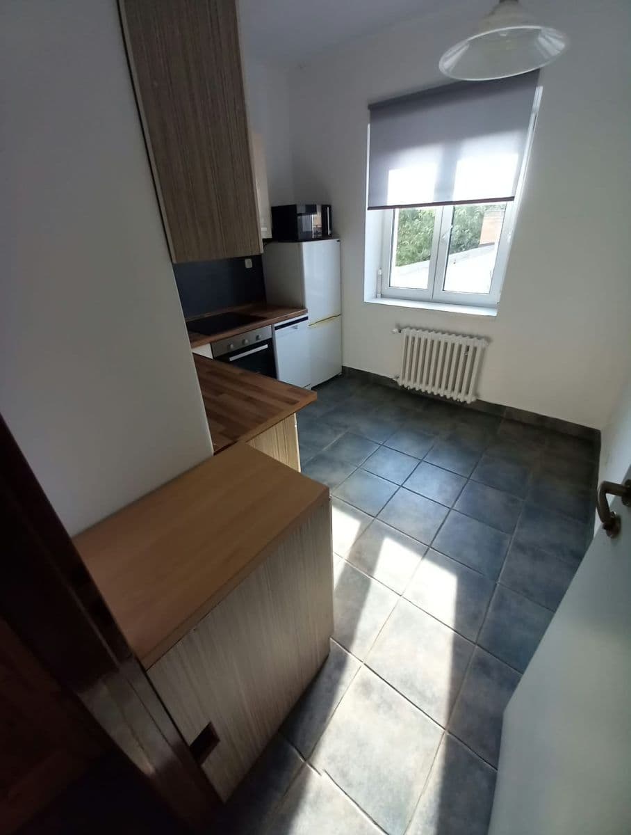 Prenájom bytu 2-izbový 36 m², Husovo náměstí, Praha, Praha Prenájom bytu 2-izbový 36 m², Husovo náměstí, Praha, Praha