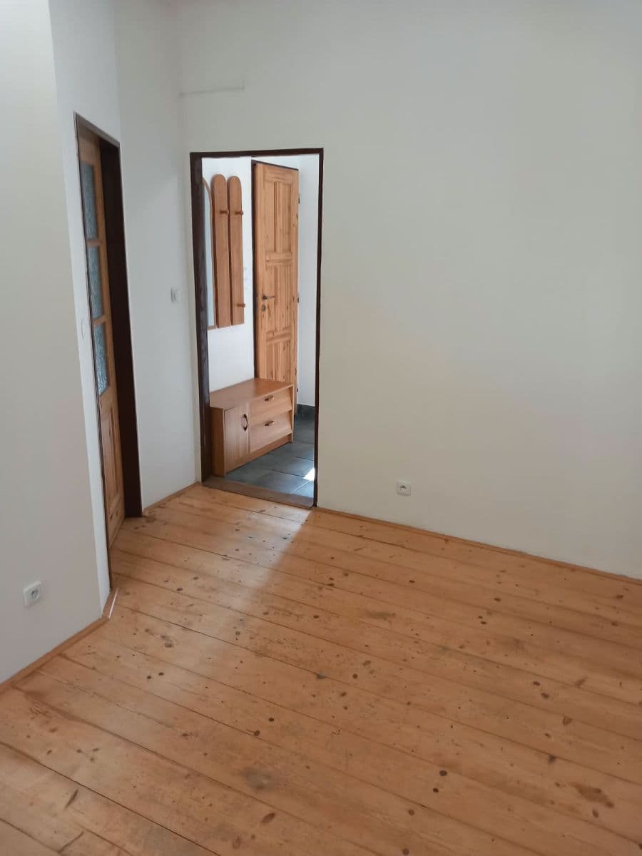 Prenájom bytu 2-izbový 36 m², Husovo náměstí, Praha, Praha Prenájom bytu 2-izbový 36 m², Husovo náměstí, Praha, Praha