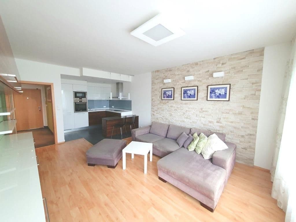Prenájom bytu 2-izbový 55 m², Míšovická, Praha, Praha Prenájom bytu 2-izbový 55 m², Míšovická, Praha, Praha