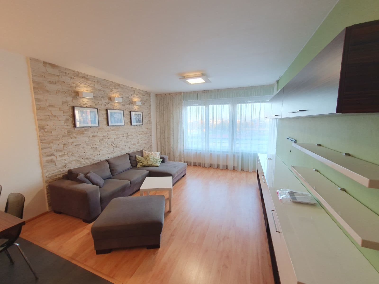 Prenájom bytu 2-izbový 55 m², Míšovická, Praha, Praha Prenájom bytu 2-izbový 55 m², Míšovická, Praha, Praha
