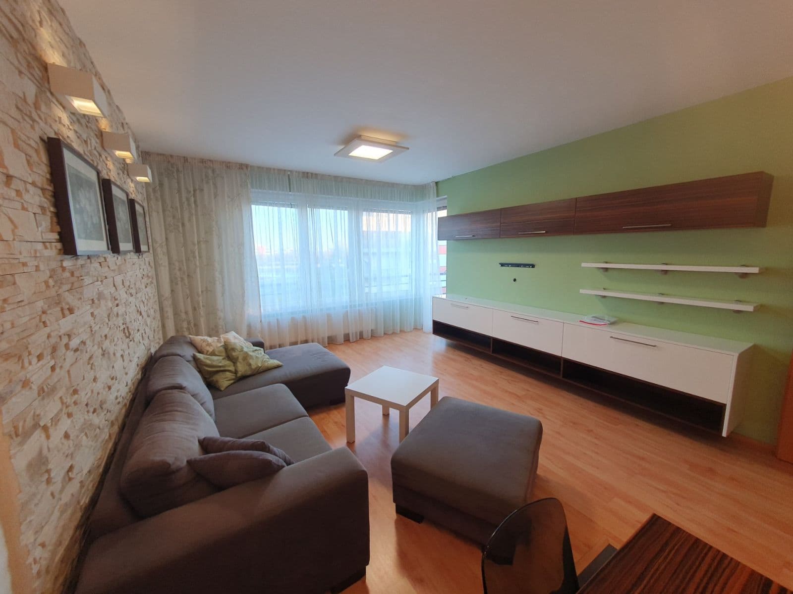 Prenájom bytu 2-izbový 55 m², Míšovická, Praha, Praha Prenájom bytu 2-izbový 55 m², Míšovická, Praha, Praha